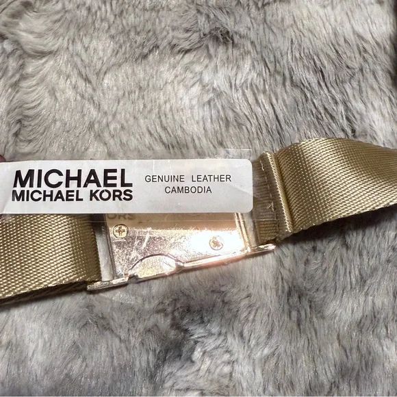 NWT Michael Kors White Leather Belt Bag with Gold Accents - Picture 6 of 8